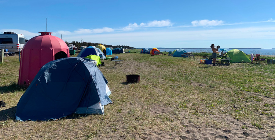 Terrains de camping - vue sur mer, bord du fleuve Basse C?te-Nord